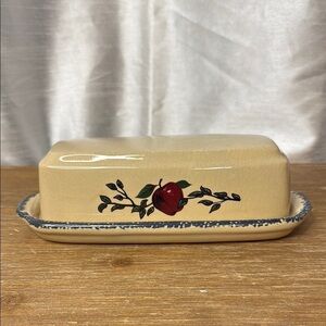 Home & Garden Party Apple Vintage Handmade 1/4 lb Covered Butter Dish Stoneware